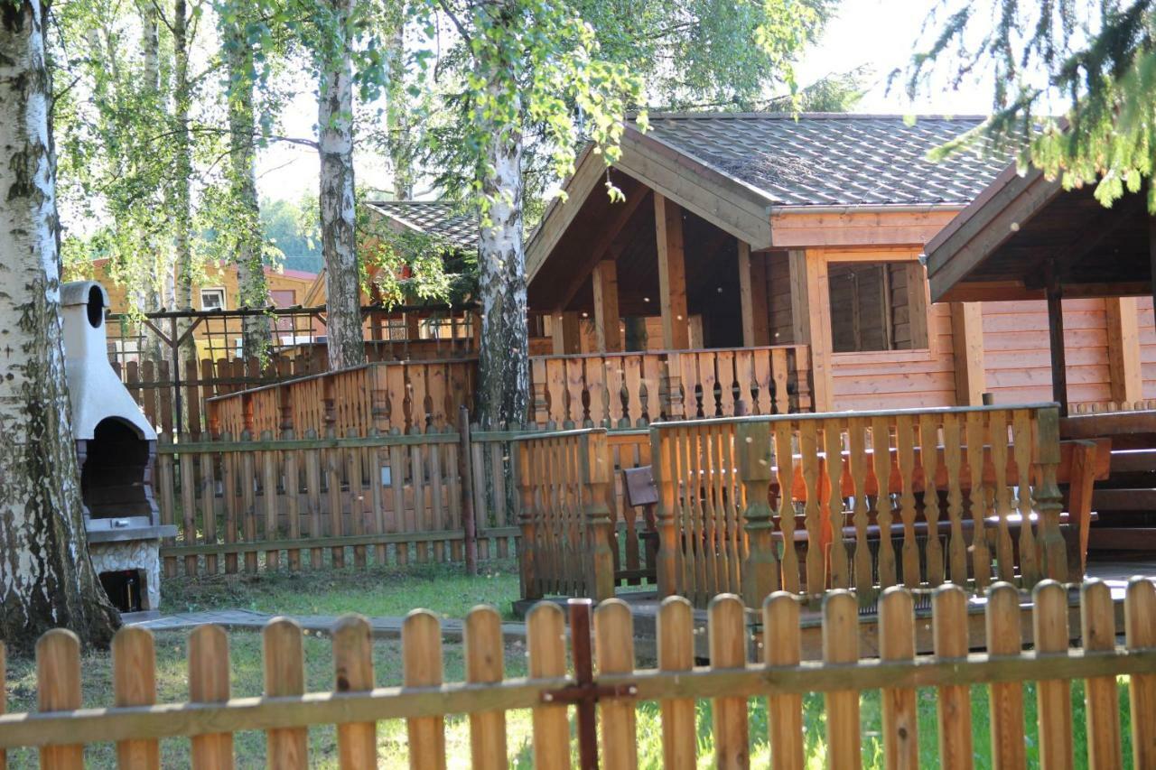 Domki Nad Jeziorem W Karlowicach Karlowice Екстериор снимка