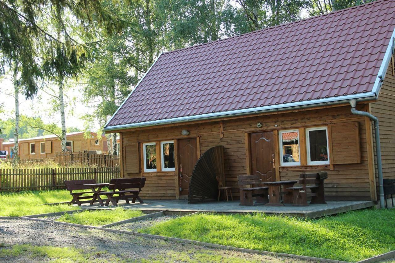 Domki Nad Jeziorem W Karlowicach Karlowice Екстериор снимка