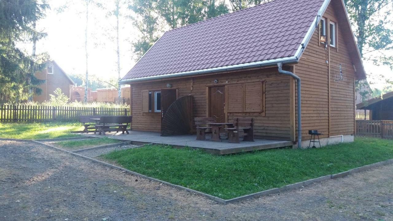 Domki Nad Jeziorem W Karlowicach Karlowice Екстериор снимка