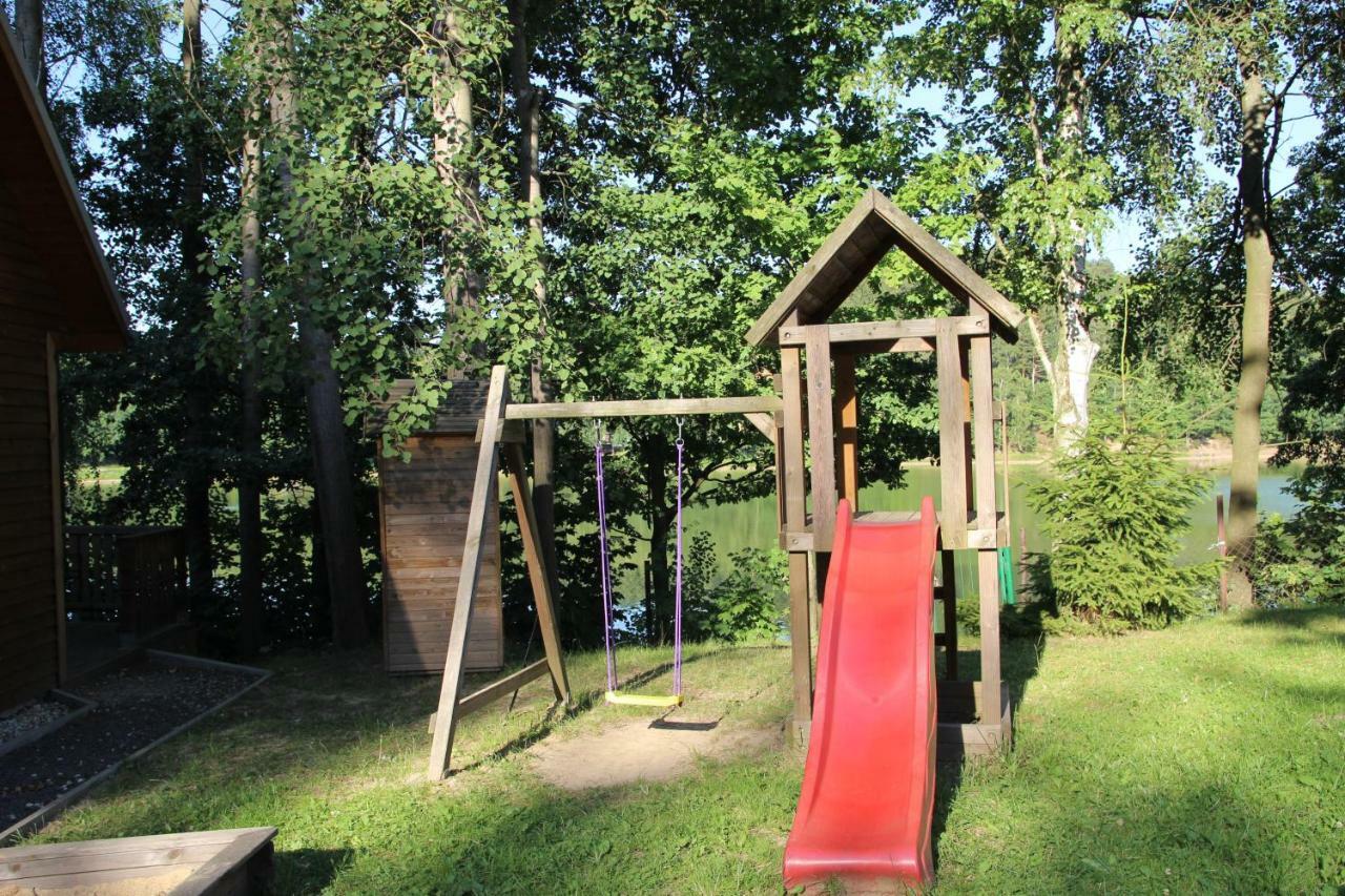 Domki Nad Jeziorem W Karlowicach Karlowice Екстериор снимка